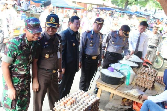 Wabup Kuansing Temukan Tiga Komoditas Kebutuhan Pokok Naik Harga